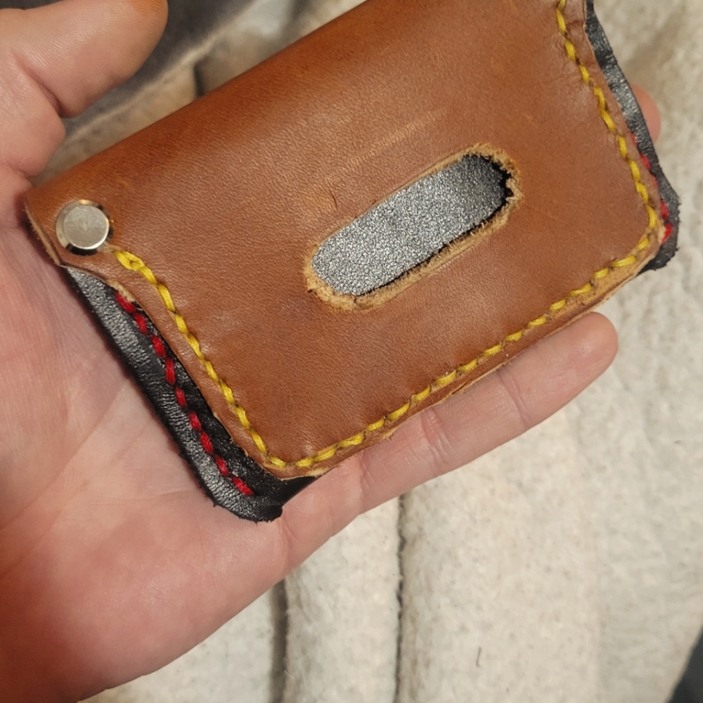 Handmade leather card and cash wallet